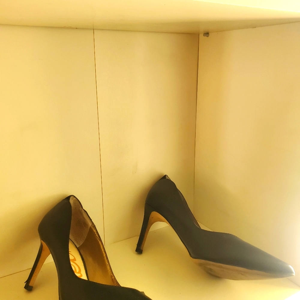 Sam Edelman black pump